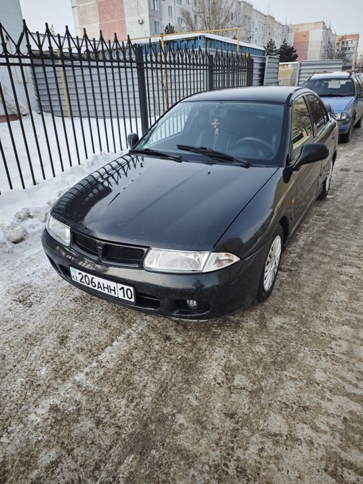 Митсубиси каризма