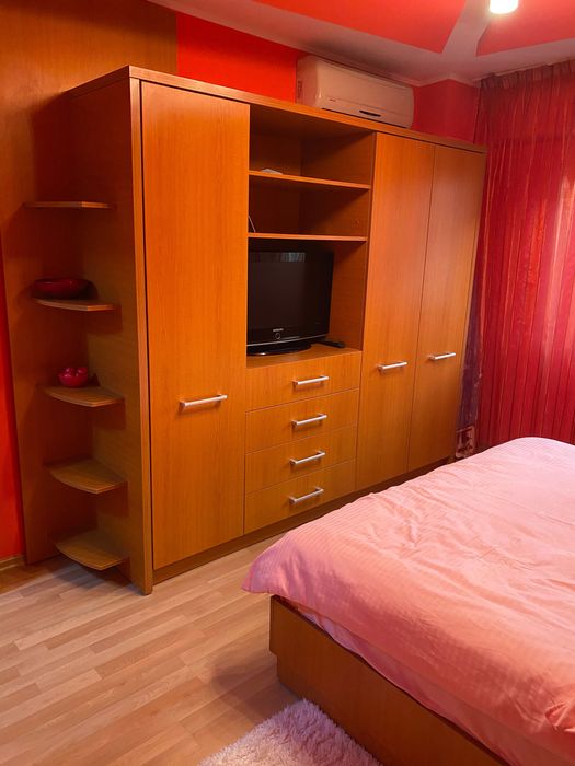 Inchiriez Ap.2 camere SUPERB Str. Traian la Starea Civila