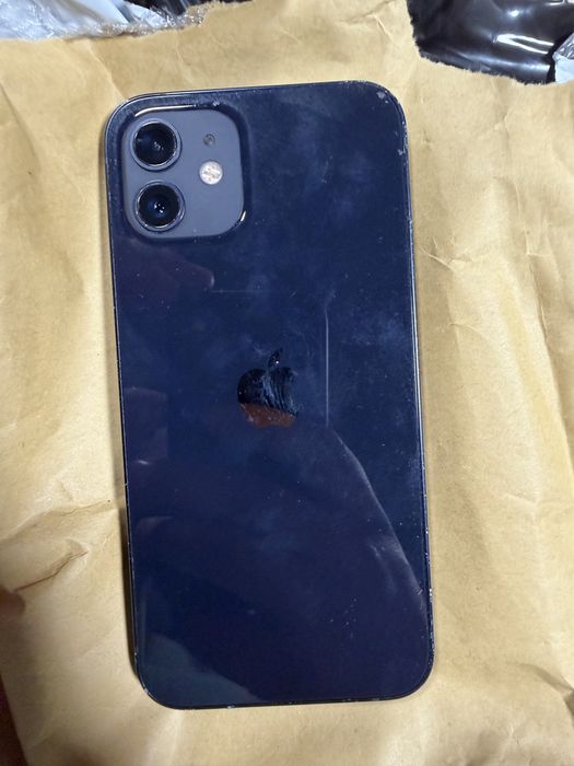 Iphone 12 . Stare sanatate baterie 79% . 128 GB