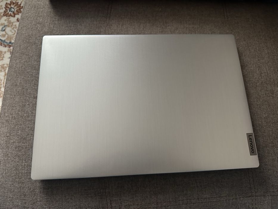 Ноутбук в отличном состояний