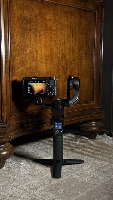 Sony ZV-E10 + DJI RS3 Mini (комплект)