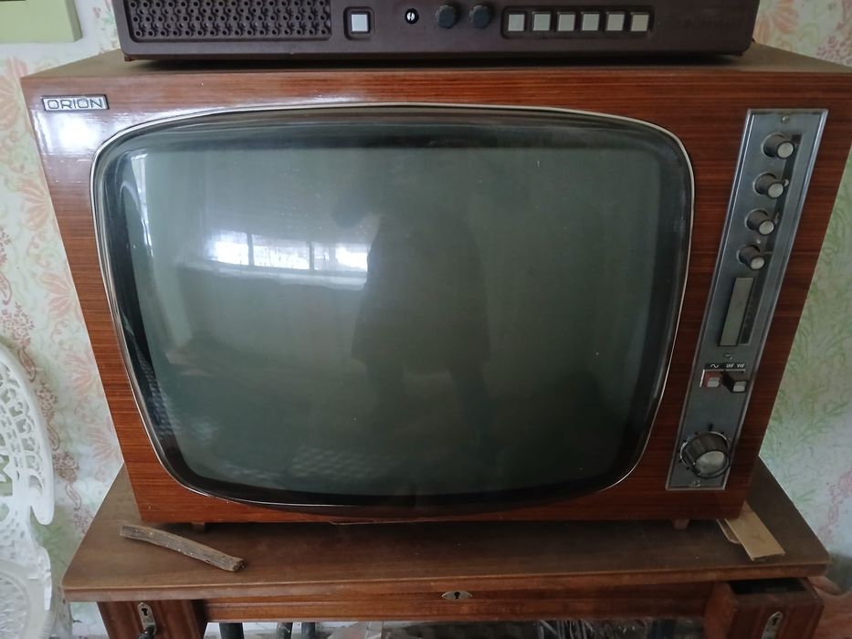 TV Orion cu lămpi