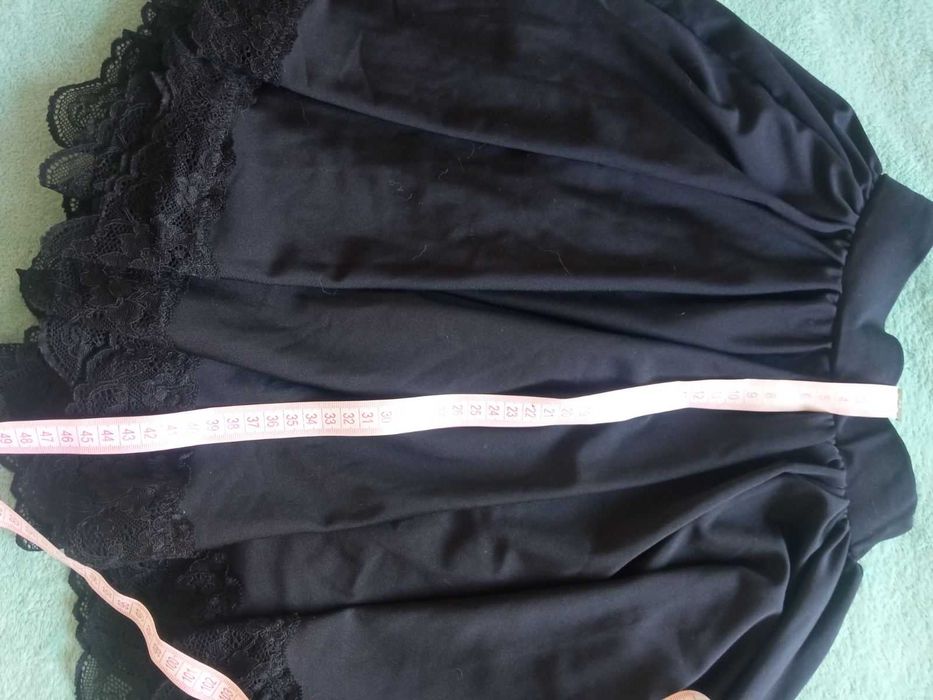 Продавам тренировъчно облекло. Размер 128-134.