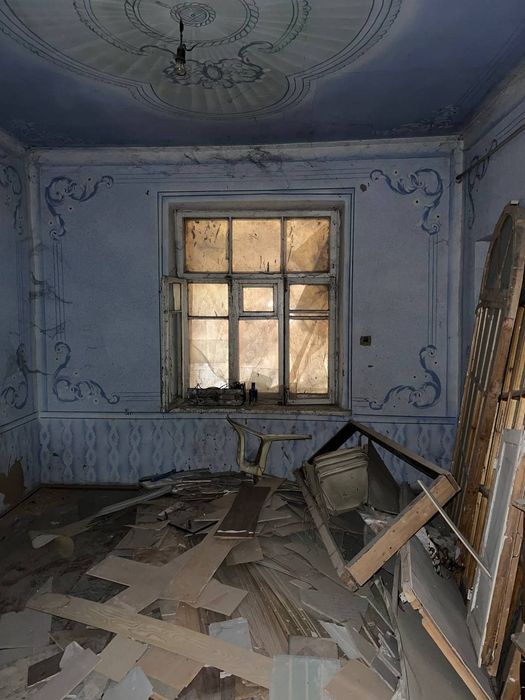 Уй сотилади, Лоиш шахарчасида