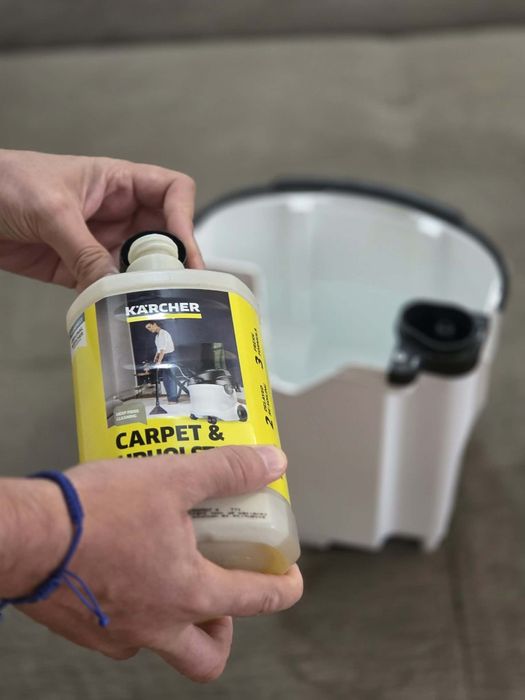 Curatare Tapiterii si Covoare la Domiciliu Iași | Injectie-Extractie Karcher