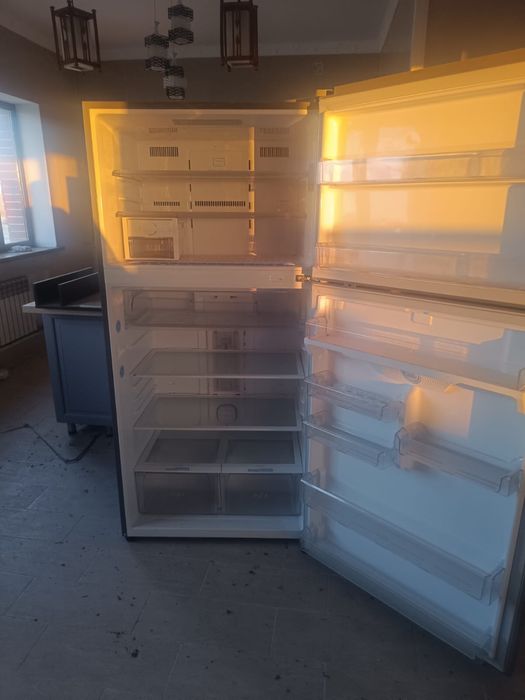 Холодильник бу ч