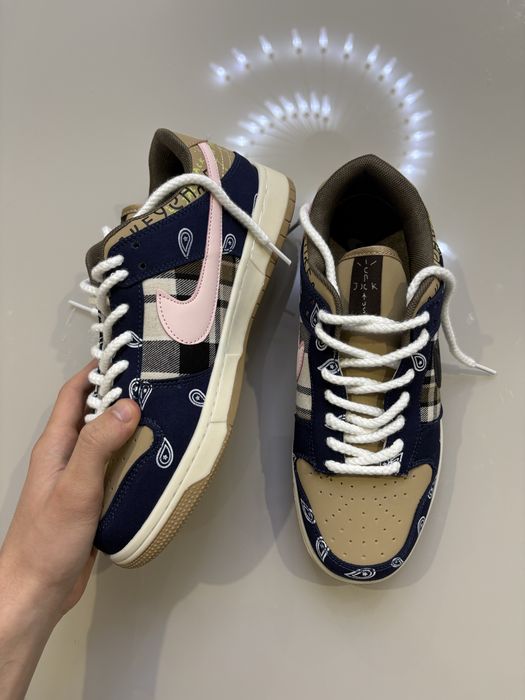 Adidas nike dunk low Travis Scott