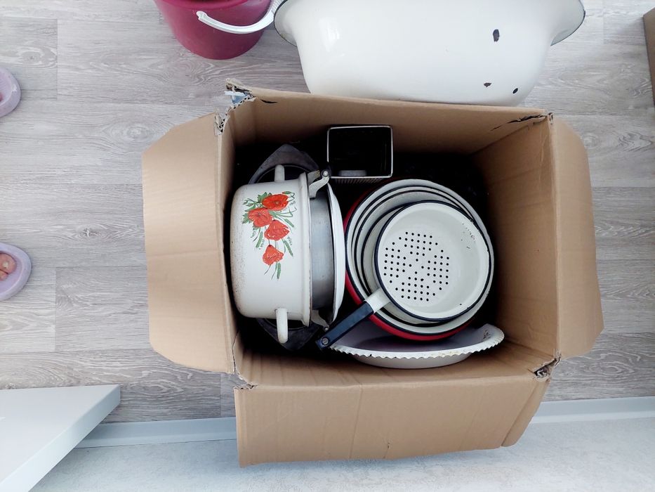 Кухонная посуда в кафе,на дачу...