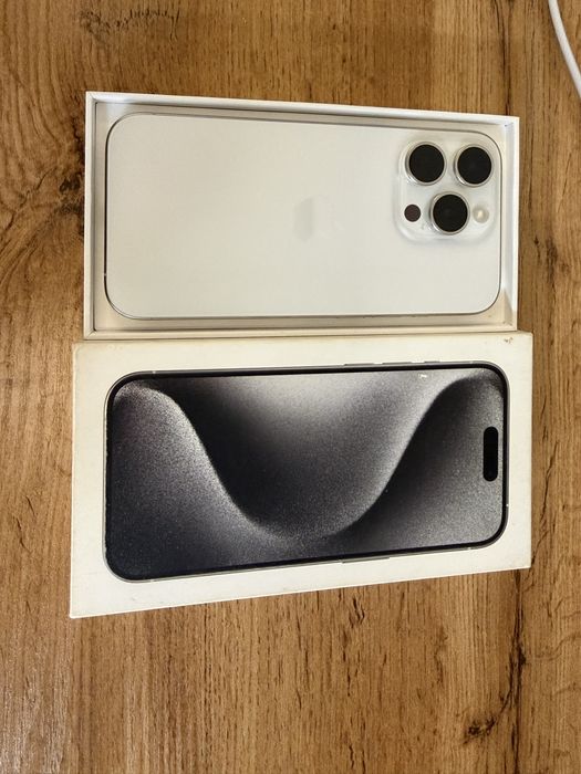 Iphone 15 Pro white titanium 128gb: 700 у.е. - Mobil telefonlar Toshkent на Olx