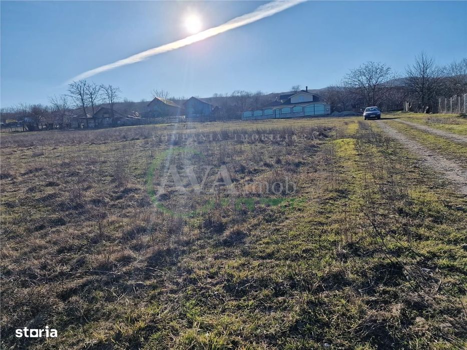 Teren intravilan 1.800 mp – Deschidere 104 ml | Sarata – Bacău