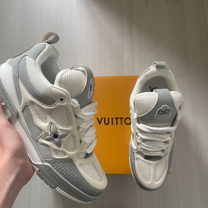 Louis Vuitton Skates Gri Mărimea 43