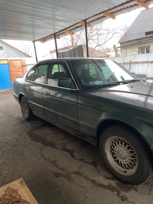 BMW 525. 2 литр.