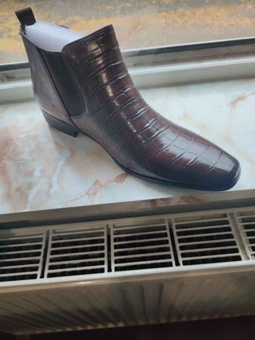 Cizme bărbătești.