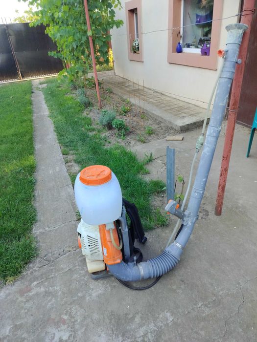 De vanzare doua atomizoare