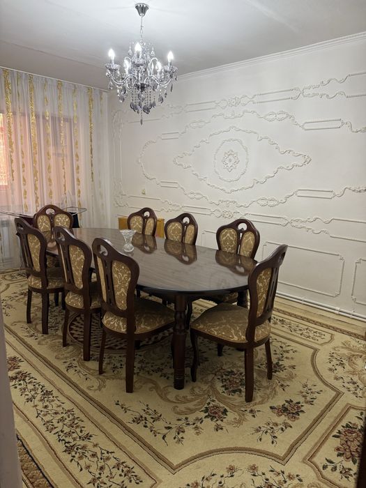 Продам свою 3-х комнатную квартиру возле центрального базара