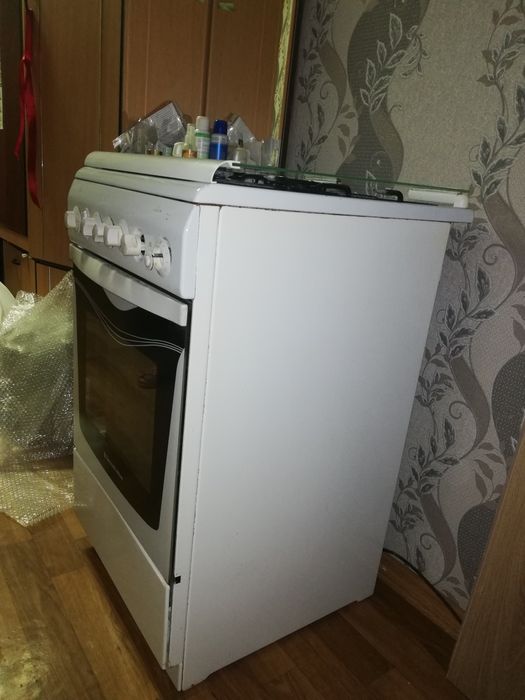 Продам Газ Плиту