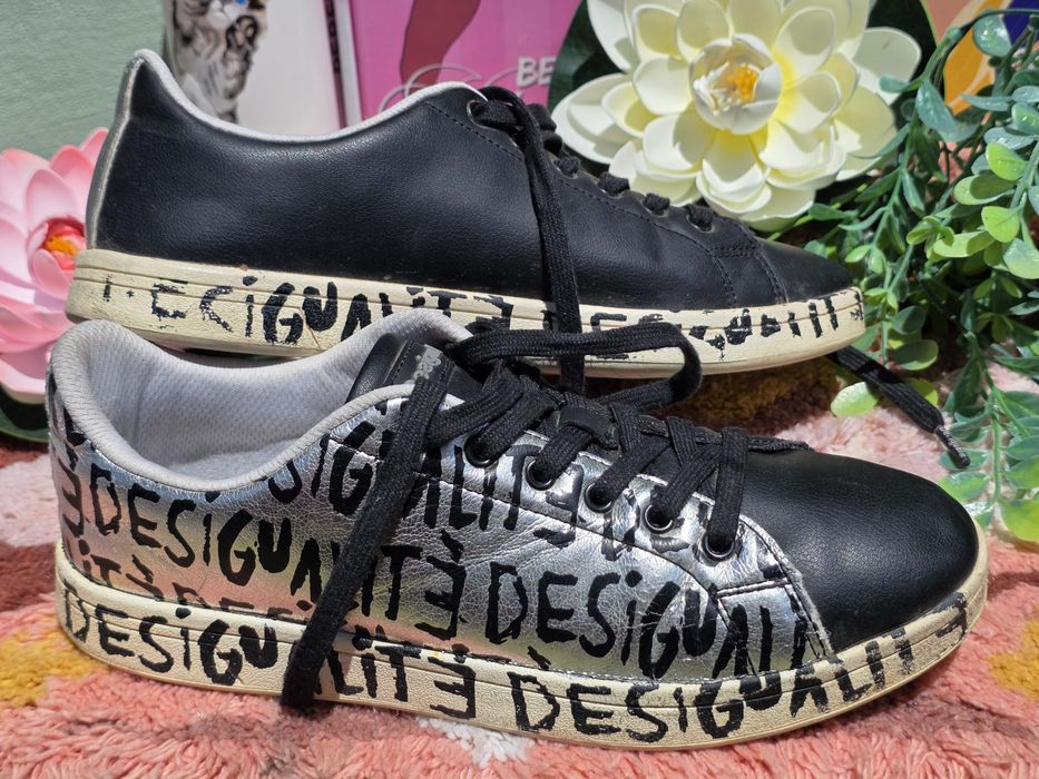 Desigual кецове еко кожа N39