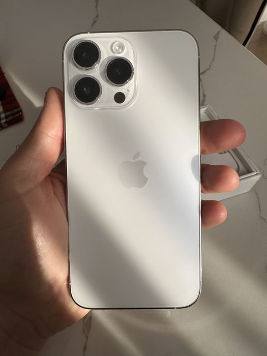 Iphone 14 Pro ,82 % baterie