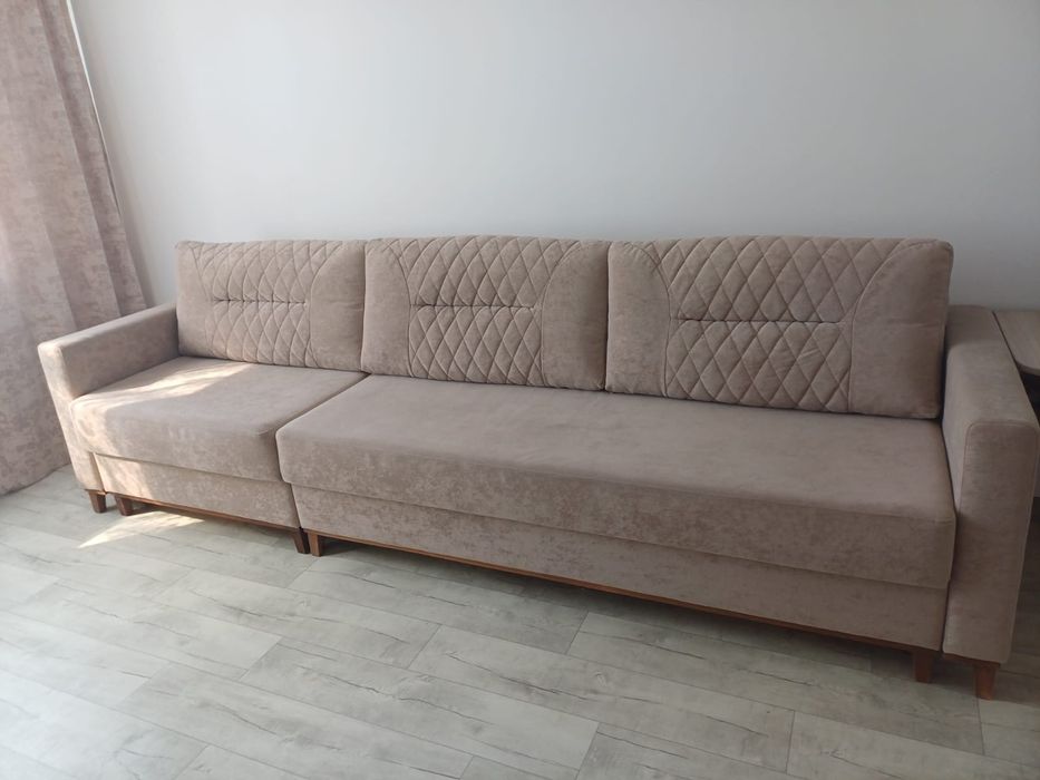 Продам диван в хорошем состояние