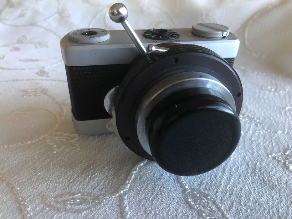 Микроскопски фотоапарат Carl Zeiss Jena Werra с микроскопски адаптер от 60-те произведен в ГДР, лентов 35 мм, изключително рядък, чисто нов