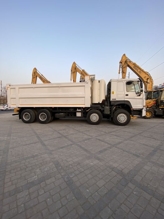 Самосвал HOWO SINOTRUK 8х4