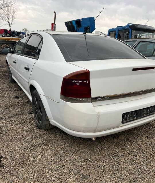 Dezmembrez Opel Vectra C [facelift] [2005 - 2009] Sedan 1.9 CDTi MT (