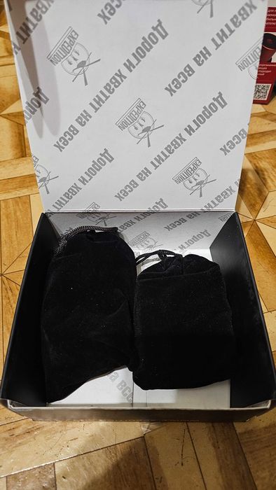 Подарочный набор камни для виски и жемчужины для вина.