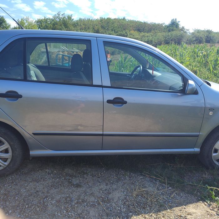 SKODA Fabia 2002 — imagine 3