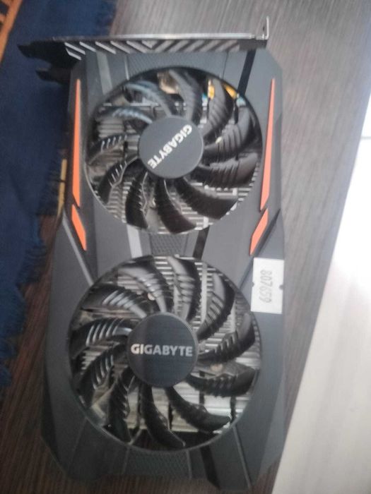 Видеокарта GTX 1050Ti