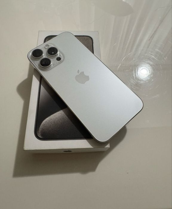 iPhone 15 pro max E-SIM