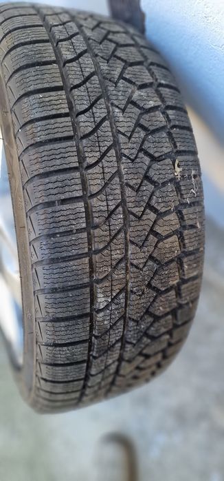 Джанти с чисто нови зимни гуми 19"  Мерцедес