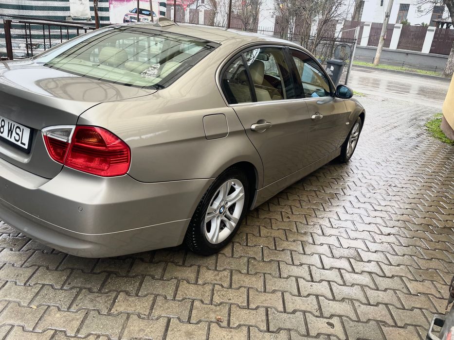 Bmw 318D 2008 Piele, Navigație