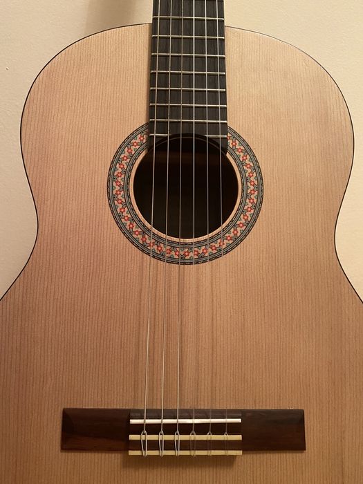 Продается гитара