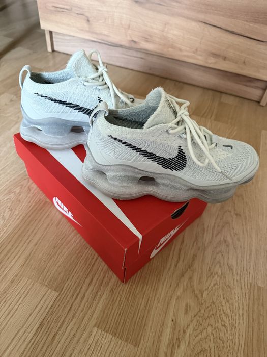 Дамски маратонки NIKE