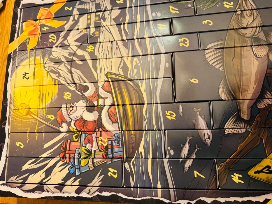 Коледен рибарски календар с примамки воблери силикони