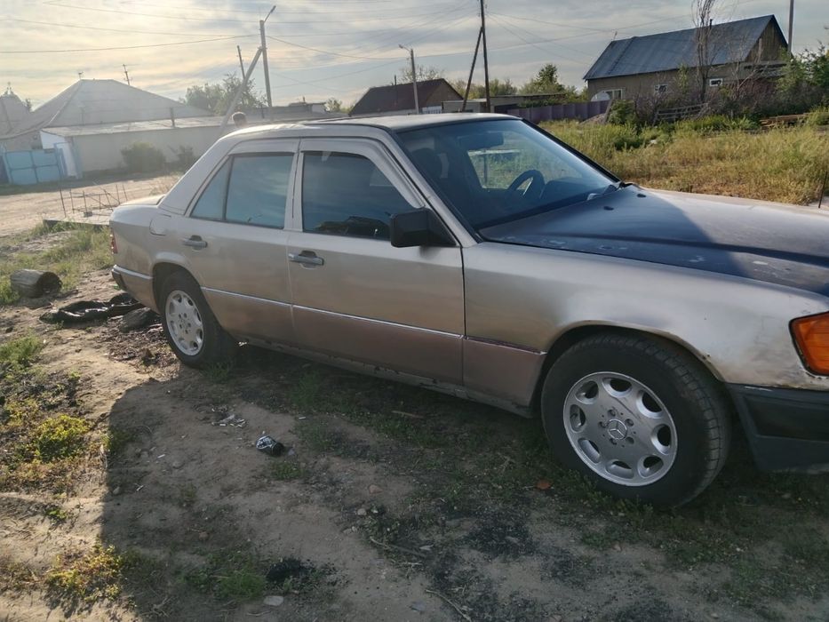 Продам мерседес 124