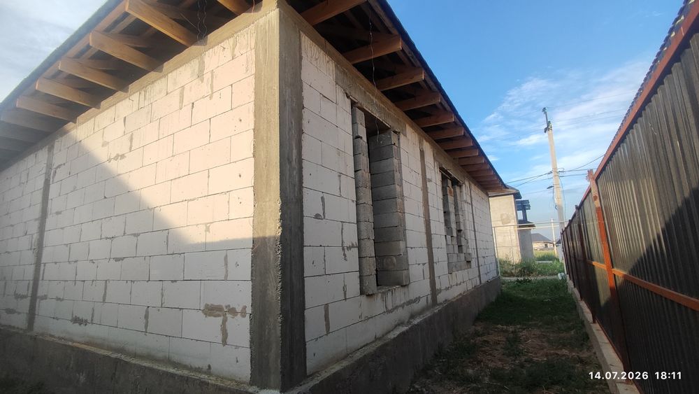 Продам недостроенный дом