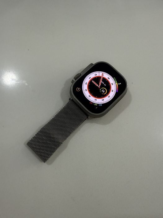 Apple watch ultra 49mm, GPS + cellular, in stare impecabila