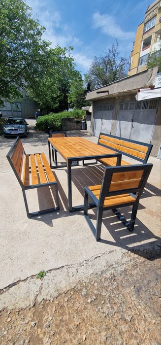 Градински комплект маса, 2 пейки и 2 стола