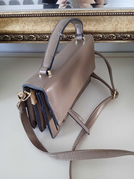 Люкс сумка Charles Keith