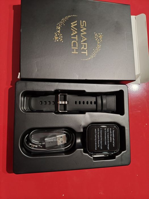 Smartwatch nou impecabil
