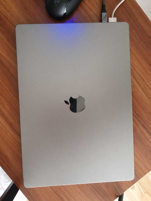 Macbook pro M1 Pro 16gb ram 512GB ssd 16"