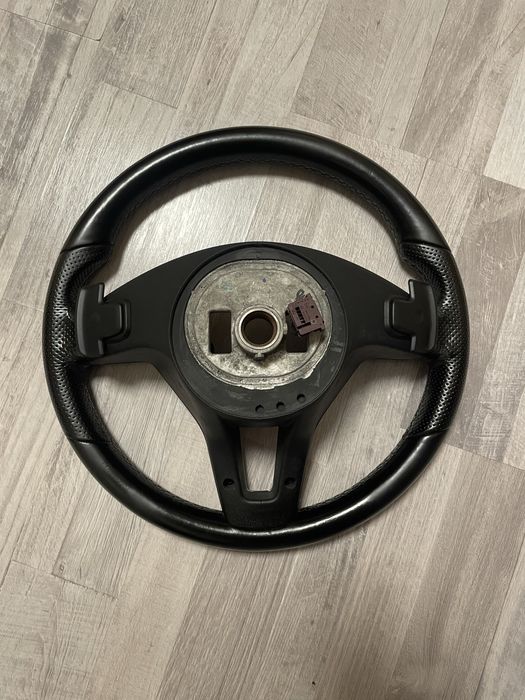 Mercedes Волан W204 w166 w212 - като Нов