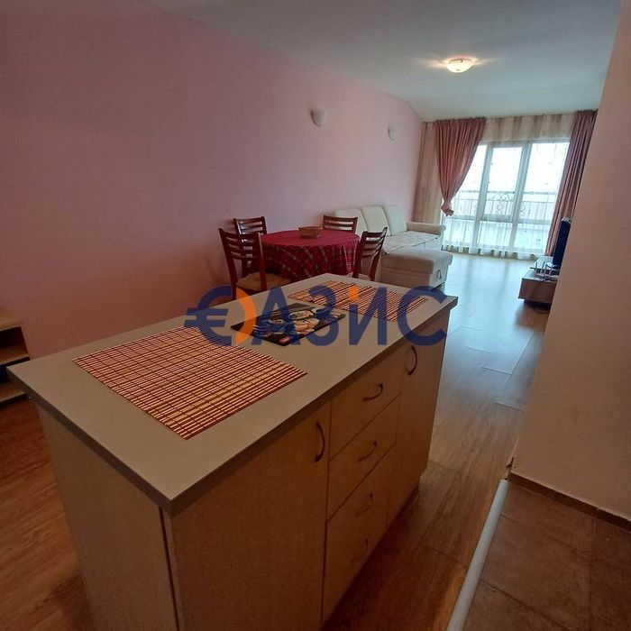 Продава се Двустаен апартамент в Свети Влас - 67 кв.м за 666 €/кв.м - Снимка #14