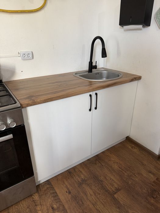 Стол с раковиной в сборе