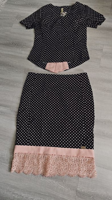 Продам костюм из кофты и юбки. 46-48 размер