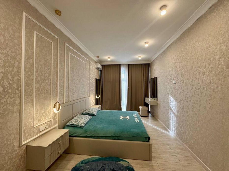 Продаётся 2х комнатная квартира 90м2, Гагарина