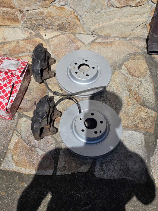 W124 спирачни апарати дискове