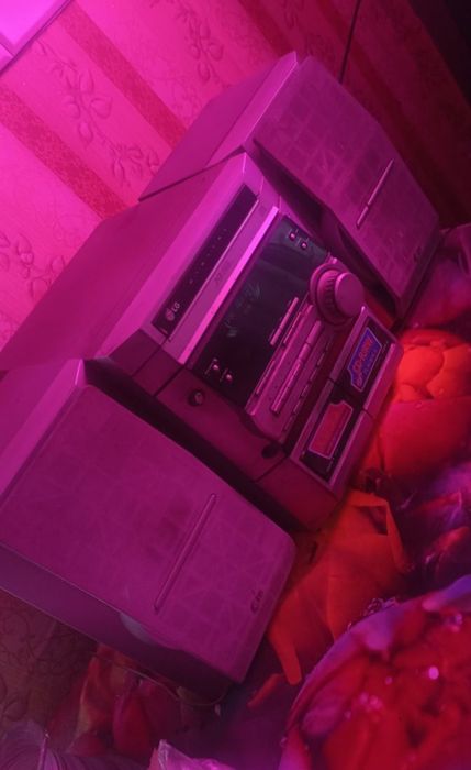 Сабвуфер  продам отличный