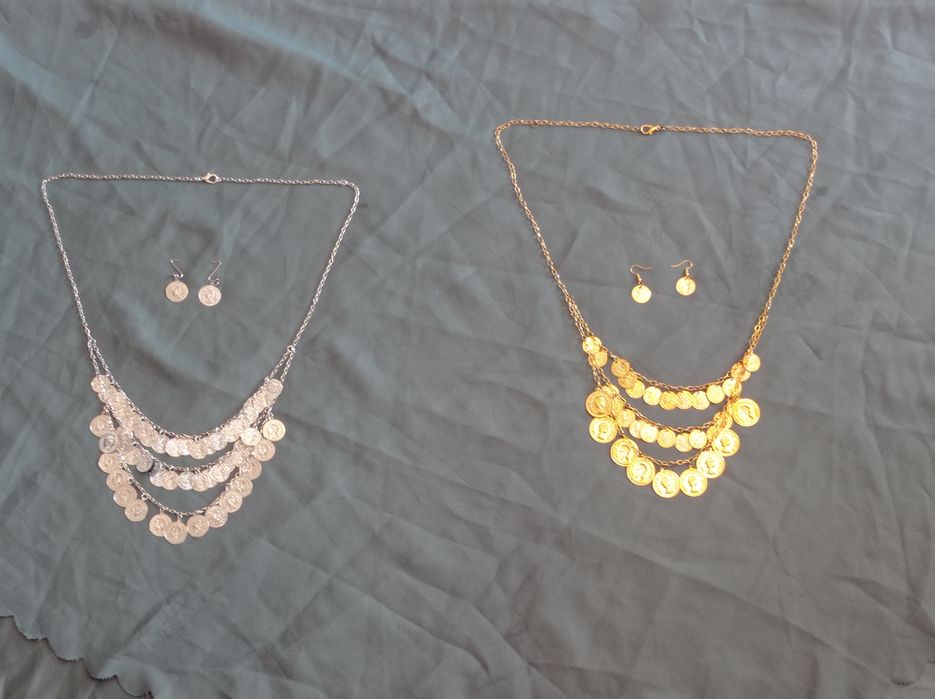 Колиета с пендари в три реда